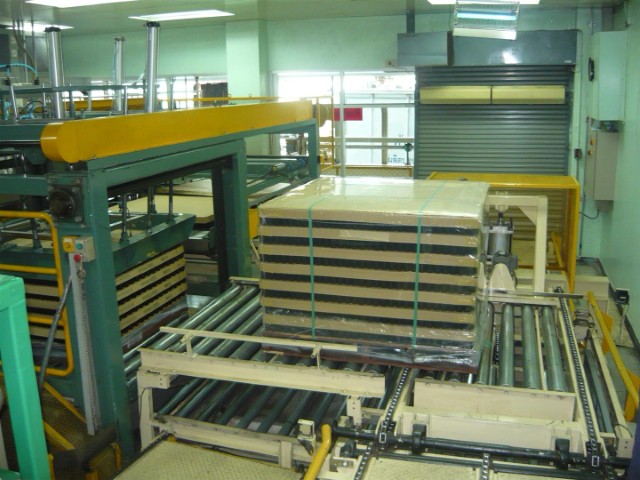 automatic-solution-palletizer-system-machine